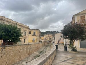 Scicli, la baby gang ha preso di mira noi in via Aleardi