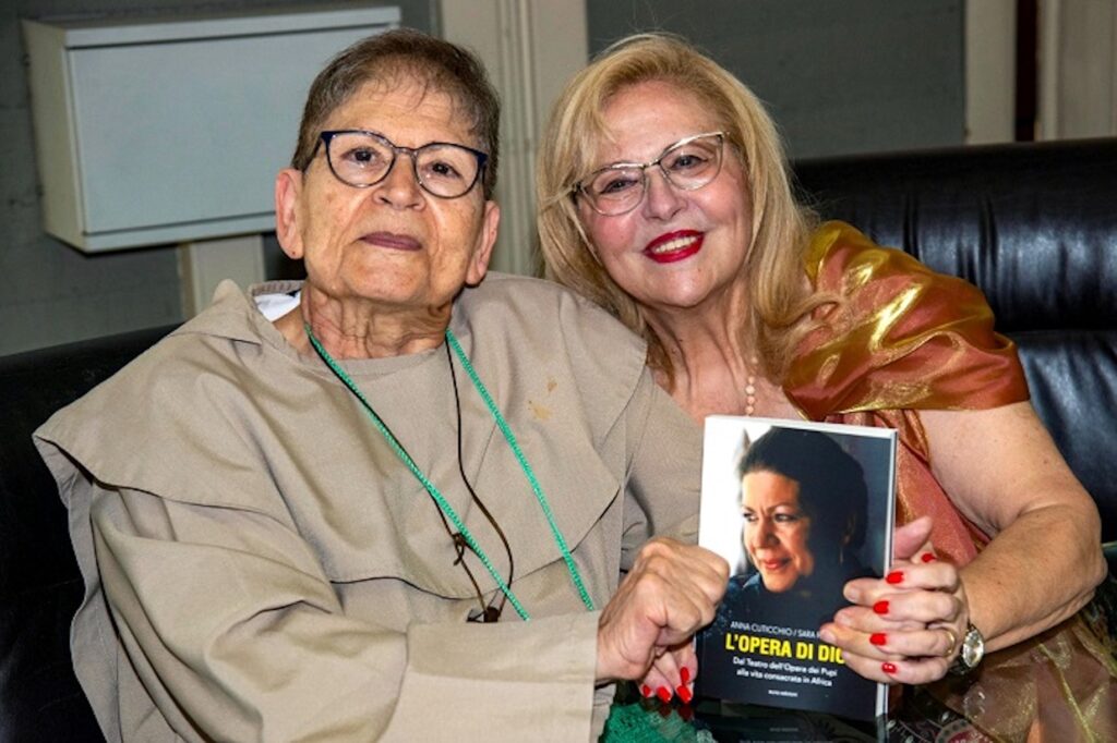 Anna Cuticchio in un libro