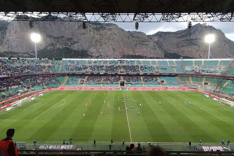 Calcio: Palermo-Cittadella 0-1, lo stadio contesta Corini