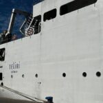 Nave posacavi Teliri al porto di Palermo
