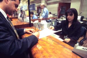 Bancari, firmato il contratto