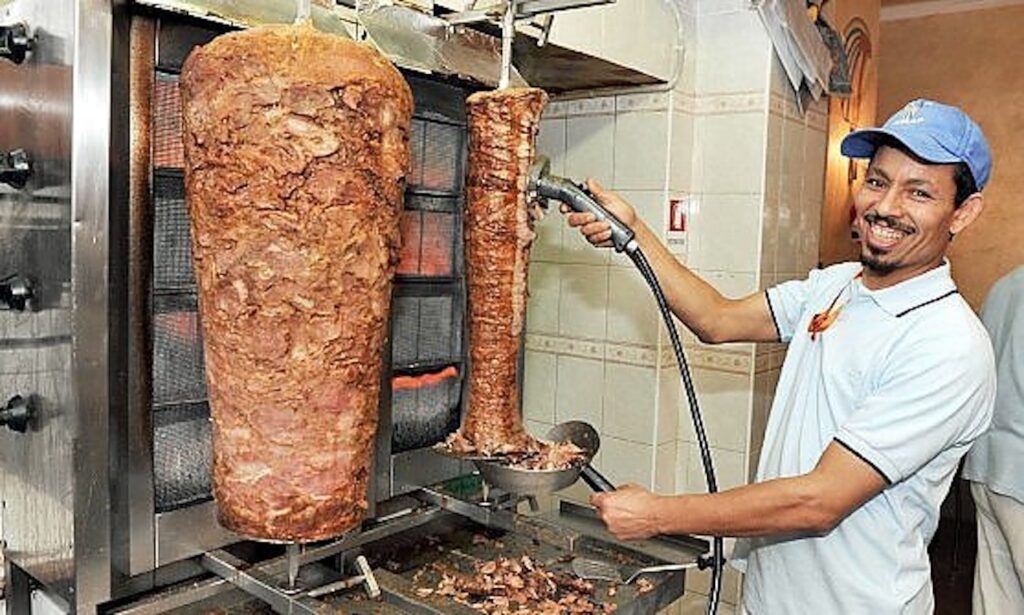 Il Tar d&agrave; ragione al sindaco: no al kebabbaro in centro storico