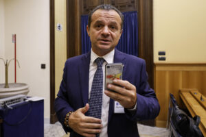 Cateno De Luca, 'siciliani e calabresi non sono tutti mafiosi'