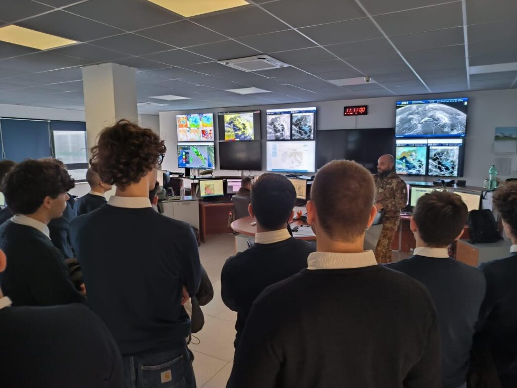 Gli studenti del La Pira di Pozzallo al Centro di metereologia