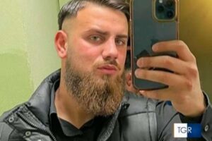 Giovane ucciso a Palermo, fermati 2 fratelli: minore è accusato di omicidio