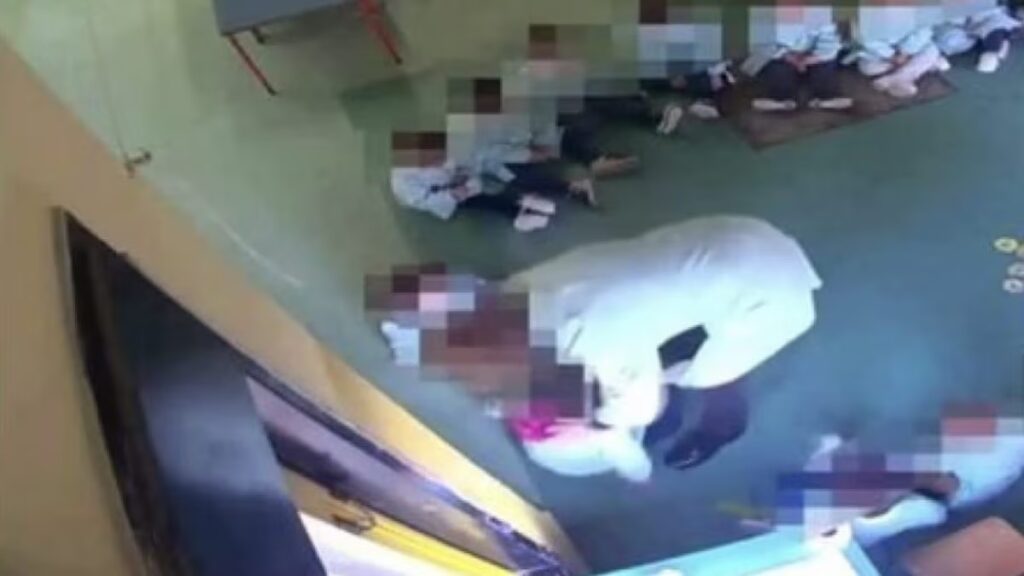 Schiaffi e spintoni ai bimbi in un asilo, condannate le maestre di Vittoria