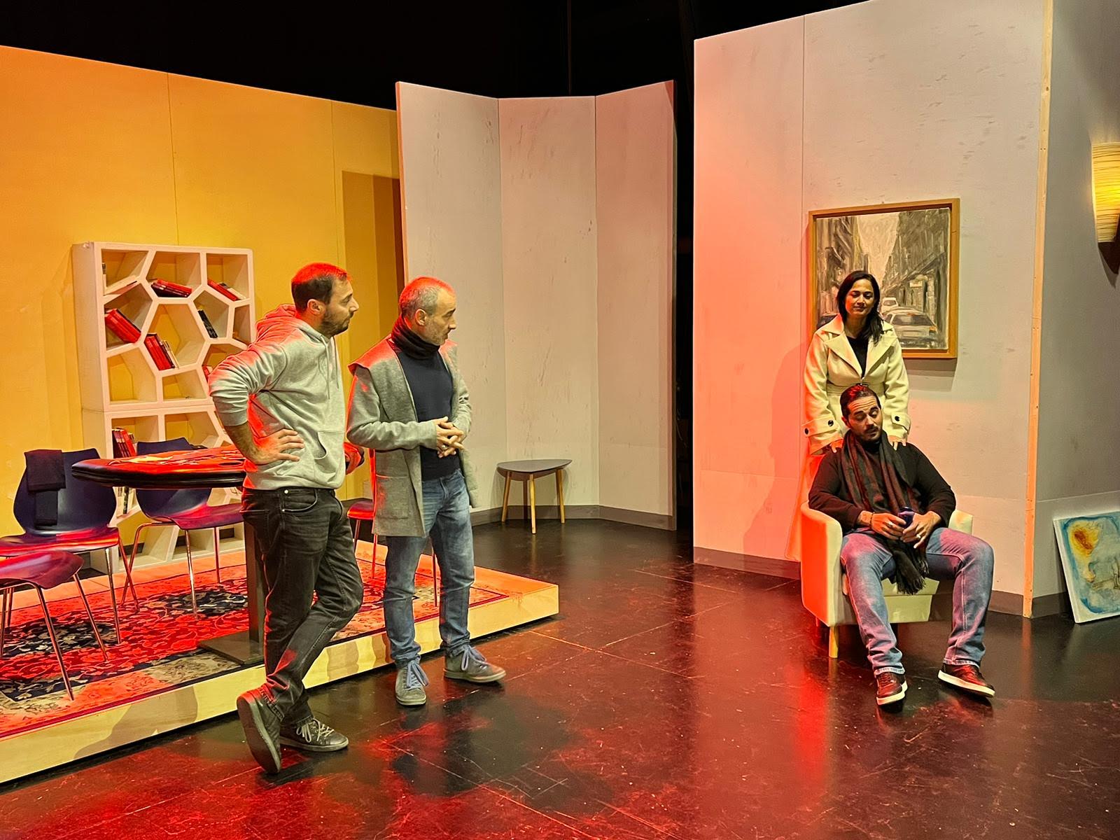 Teatro, “Uomini sull’orlo di una crisi di nervi” a Comiso