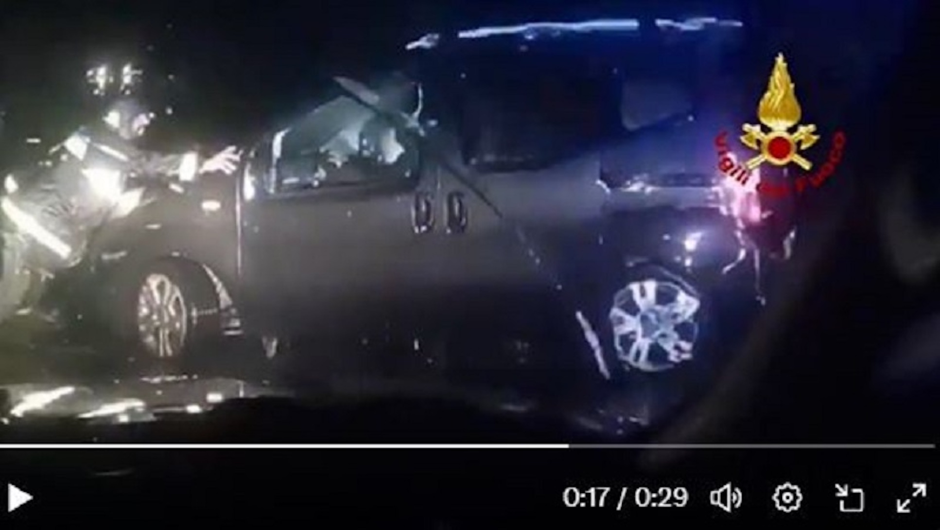 Maltempo a Catania, gli intrappolati nelle auto. VIDEO