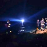 Cade in mare per un selfie, riprese le ricerche del disperso