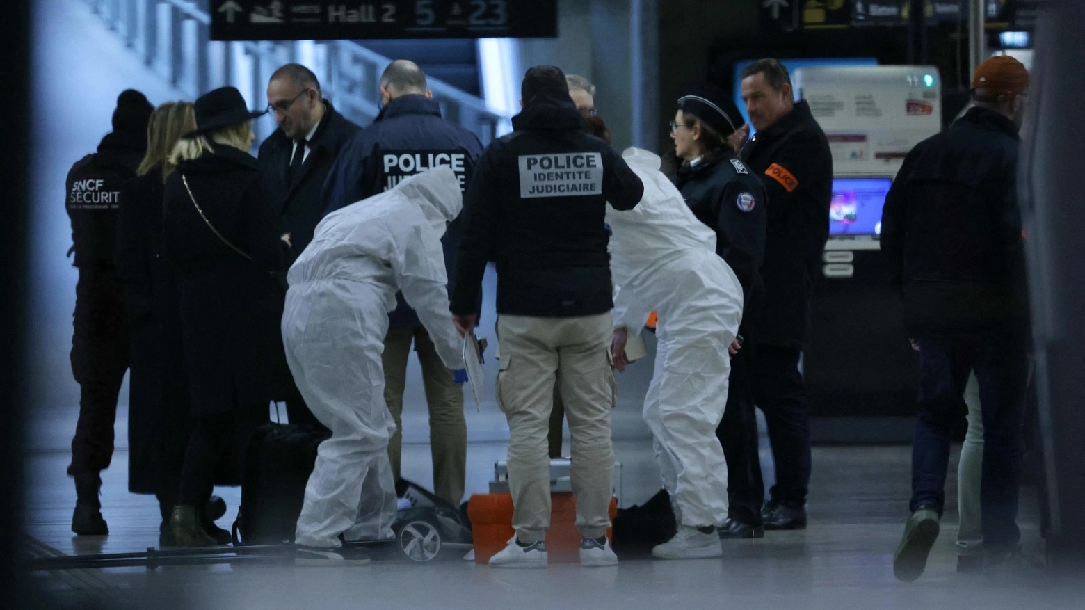 Era sbarcato a Pozzallo l’uomo che ha accoltellato tre persone a Parigi