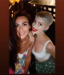 Sandra e Sebiana, il sorriso di due splendide amiche