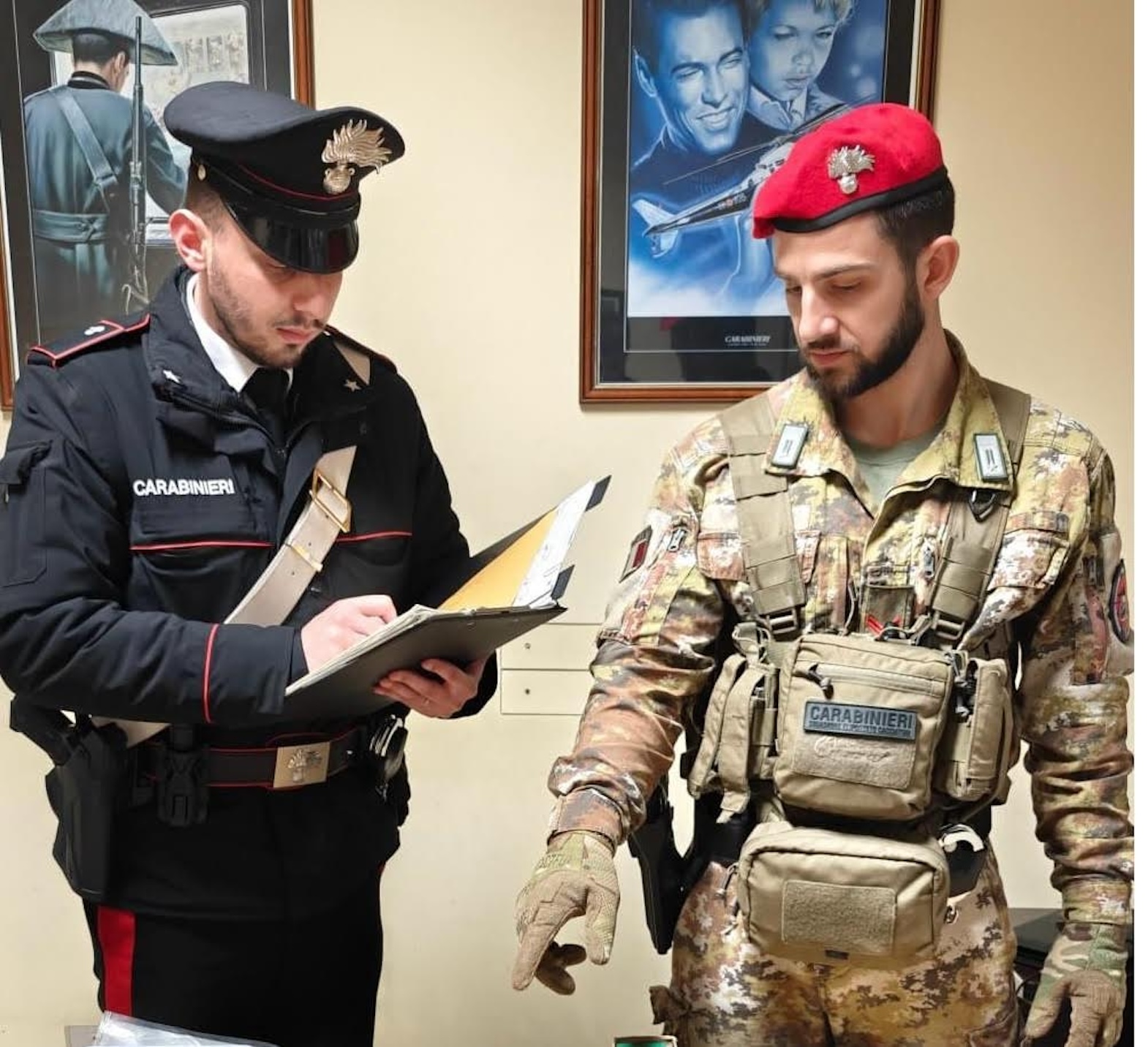 A Comiso le pistole nella caldaia della casa popolare