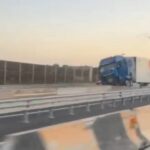 Tir inforca il guard rail sull'autostrada Siracusa-Modica