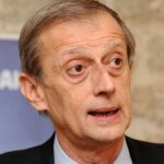 Piero Fassino e il profumo, ci sarebbe un precedente