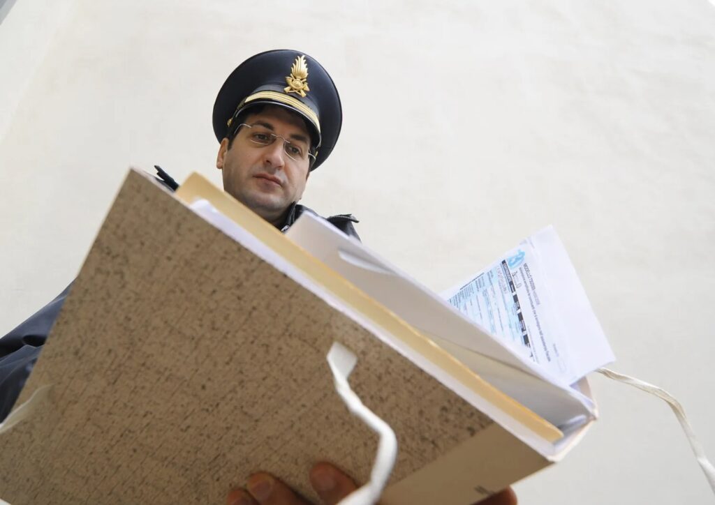 Frode milionaria a Catania, coinvolti tre modicani, due sono donne