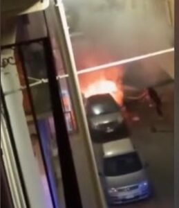 Incendiata auto di una donna a Pozzallo