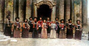 Modica, dopo settanta anni ritornano i “Santuna di San Pietro”