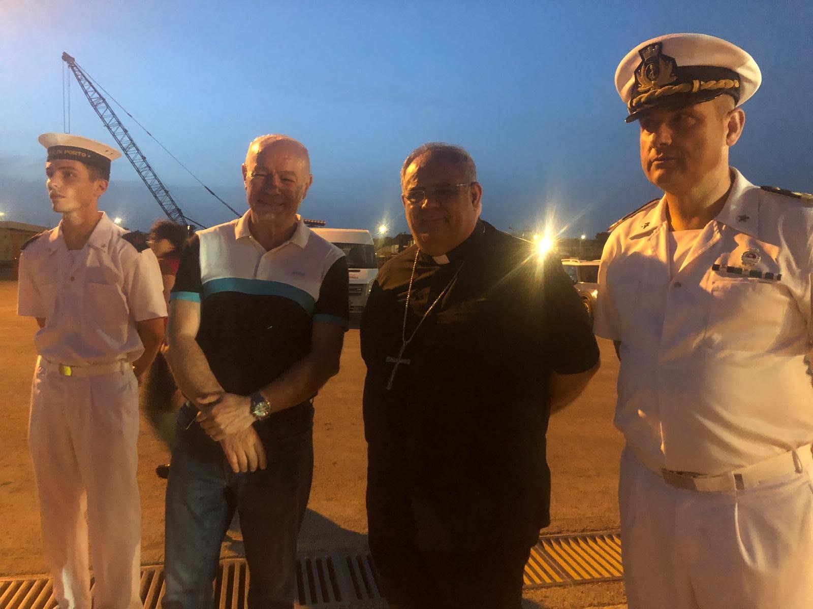Sbarco a Pozzallo nel giorno della processione a mare del Santo