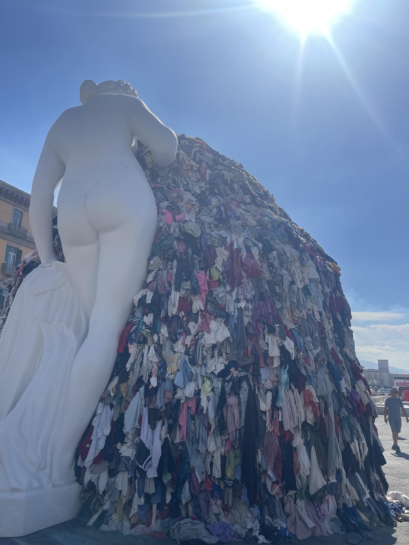 Napoli, il Maschio e la Venere. La cultura ha battuto la microcriminalità
