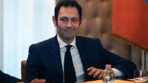 Inchiesta sulla sanità catanese: 11 a processo. C’è anche Ruggero Razza