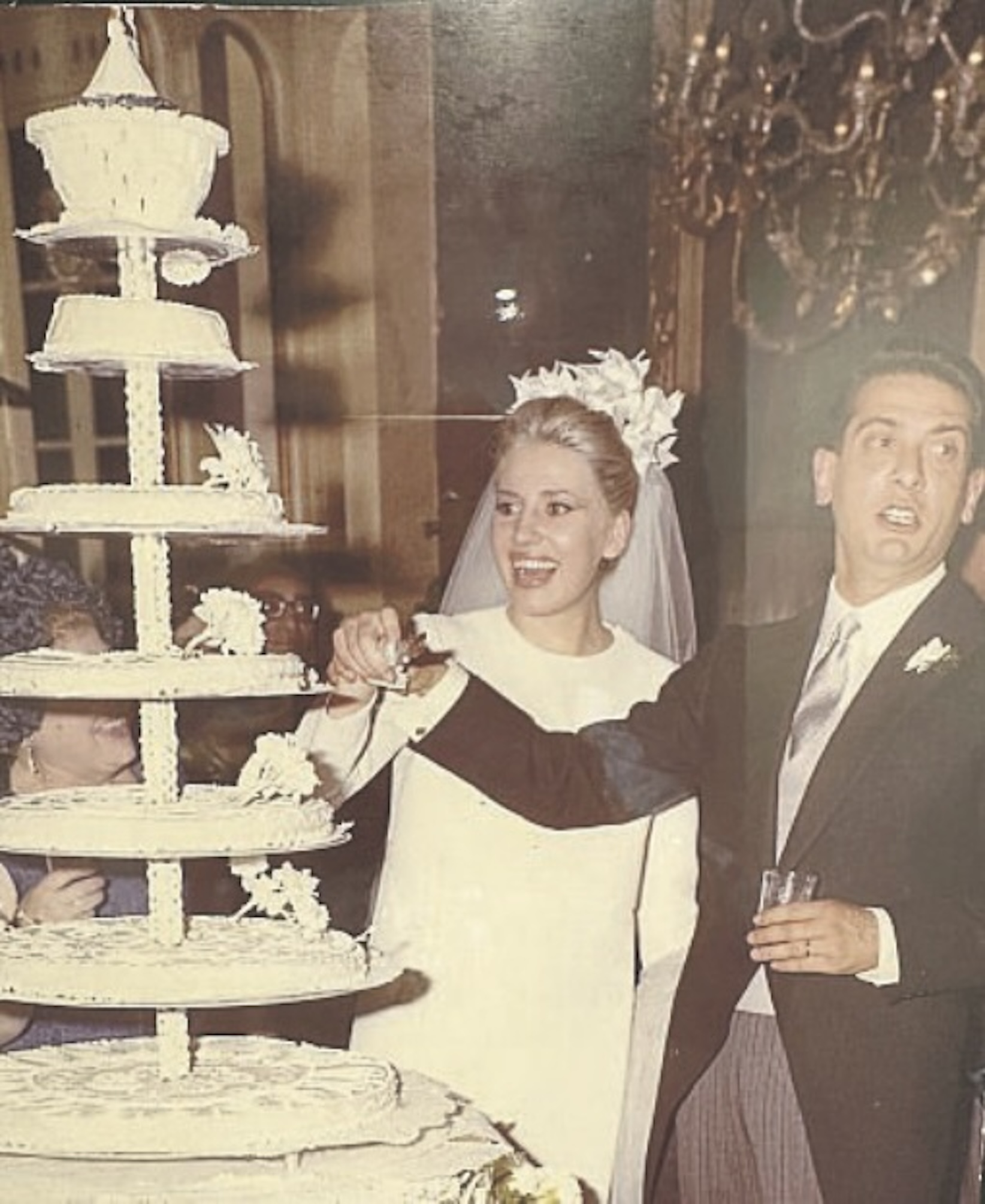 Il matrimonio. Quando lo sciclitano Ezio Caruso sposò la romana Alda Fendi