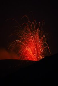 Etna, eruzione del 2 luglio, la foto