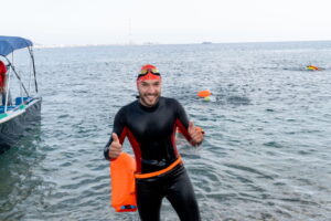 Stretto di Messina, la traversata a nuoto di un vittoriese