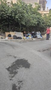 Immondizia a Ragusa sotto il ponte San Vito