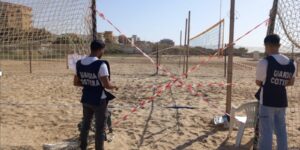 Pozzallo: sequestrati lettini, sdraio e ombrelloni abusivi