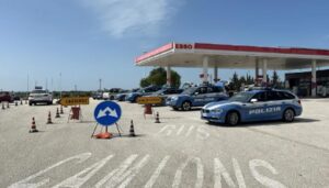 Sulla Siracusa-Gela in auto fanno i “live” sui social