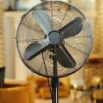 Tunisino prende a botte la moglie a colpi di ventilatore