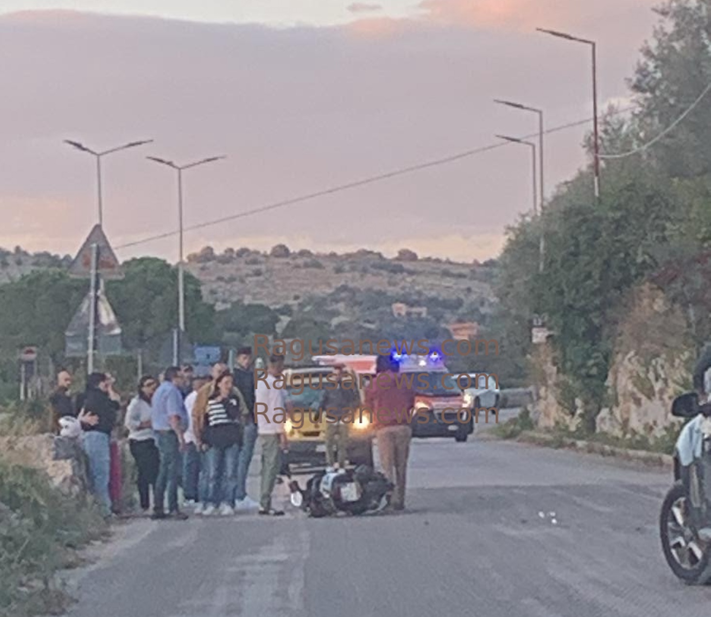 Incidente a Modica, grave una 18enne