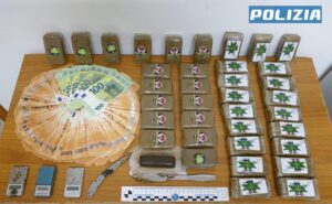 Vittoria, il minorenne con quasi 4 chili di droga