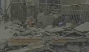 Palazzina crolla a Saviano, 5 persone sotto le macerie, 3 bambini