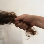 Donna dà fuoco a ragazza in strada per un uomo conteso