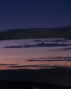 Astrofotografia, una comenta nella campagna modicana
