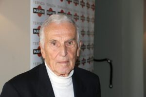 Garattini (95 anni): Col 30% di cibo in meno si vive il 20% in più