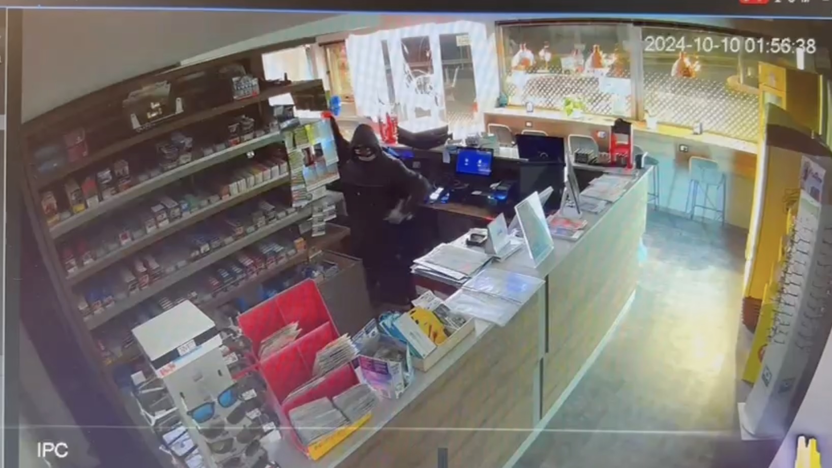 Furto con scasso al bar tabacchi di Pozzo Cassero a Modica. 2 VIDEO