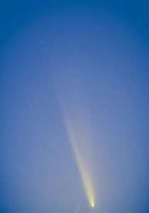 La cometa Atlas vista da Kaukana