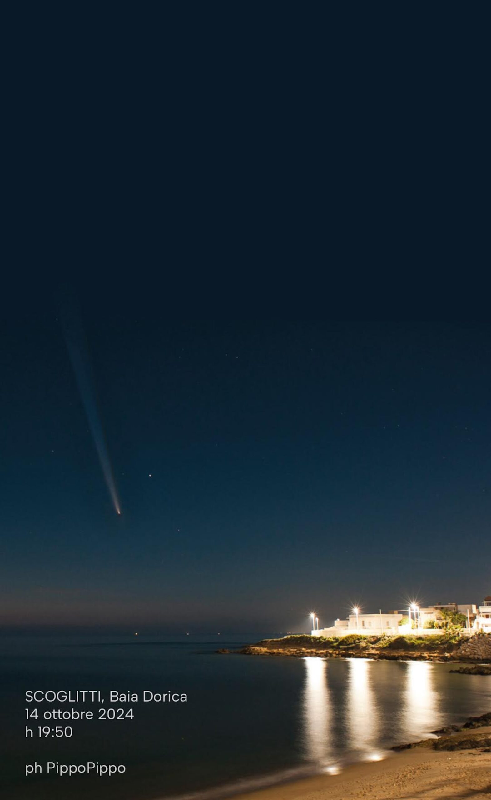 La cometa Atlas vista da Scoglitti