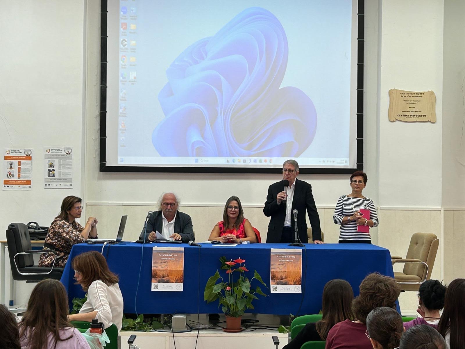 “Assurdo ma vero” di Valentina Raffa all’Istituto Verga di Modica
