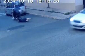 Ecco il VIDEO dello scippo all'anziana di Comiso