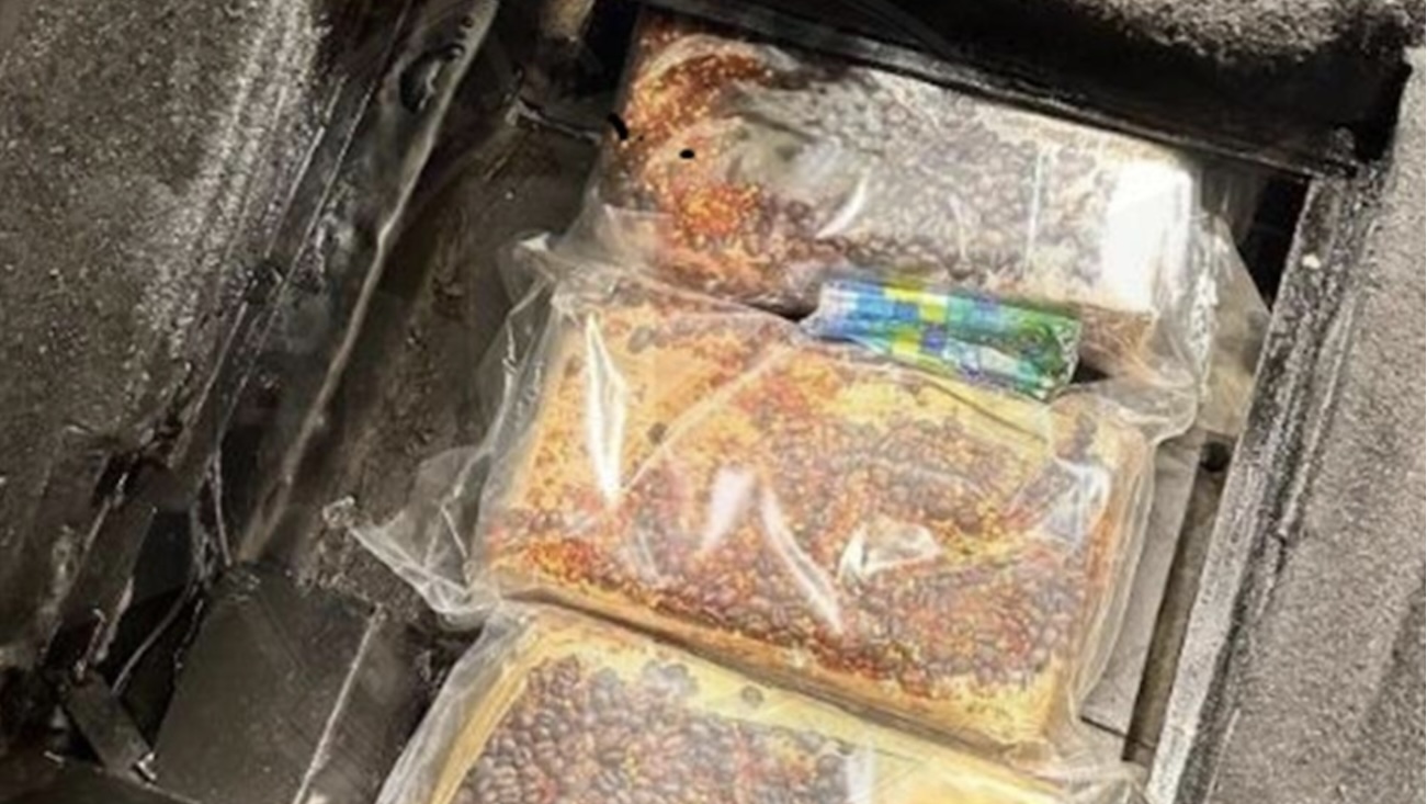 Ragusa, una segretaria e un pizzaiolo fermati con droga su catamarano per Malta