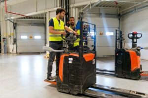 Azienda modicana offre lavoro come mulettista