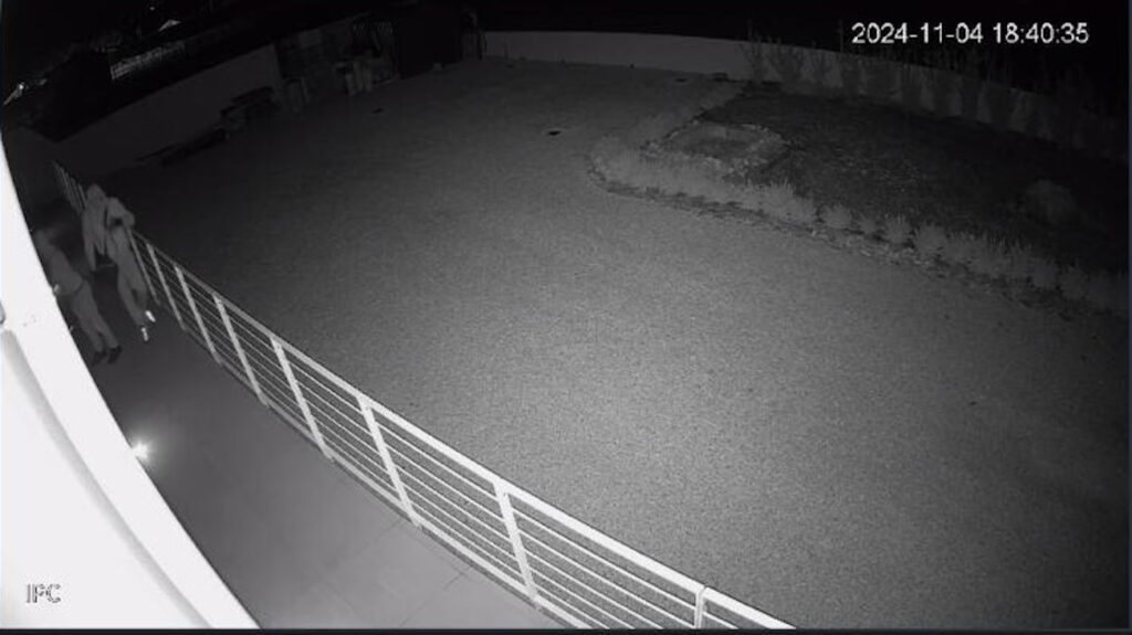 Ladri a Modica alle 6 e 30 del pomeriggio, ripresi dalle telecamere