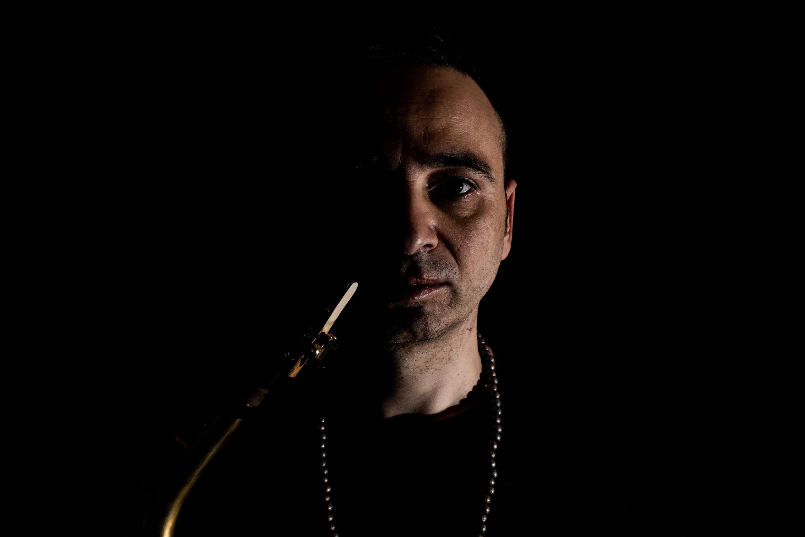 “The Shadow Line”, il nuovo progetto musicale di Gianni Denitto