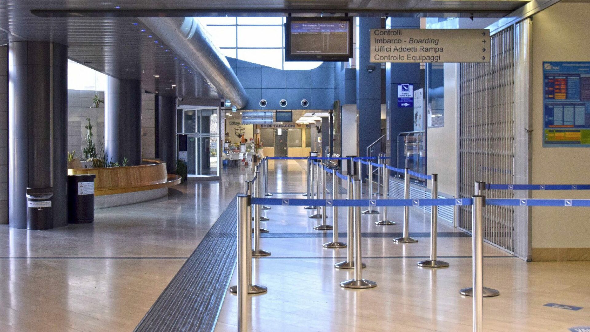 Comiso, aeroporto in crisi, i sindaci chiedono conto a Sac