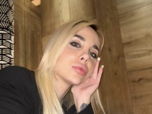 Maria Rita: "Anche io sullo stesso lettino di Margaret per un ritocco, ho avuto tremori"