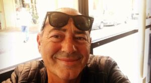Luca Carboni scopre la pittura: "Dopo il tumore riparto con una mostra"