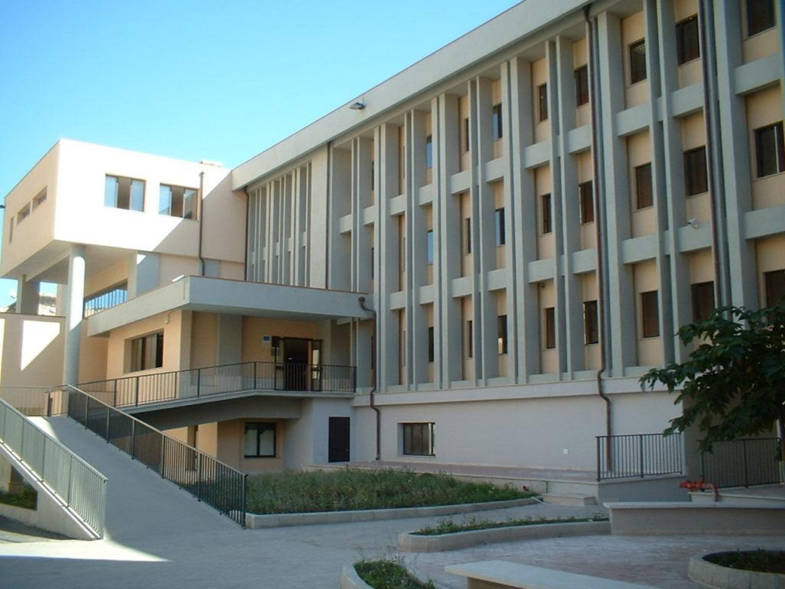 L’Istituto La Pira nuova scuola di riferimento dell’Academy Aerospazio Sicilia